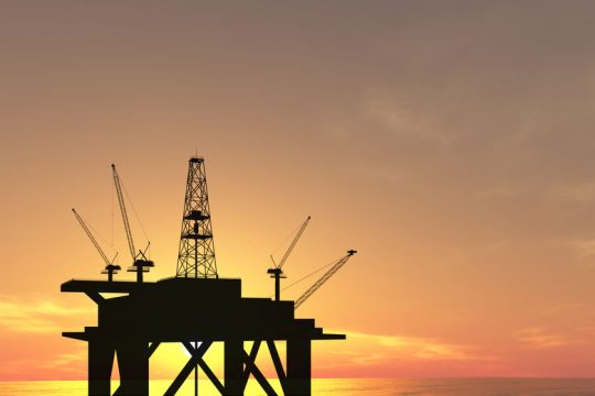 «Ουρανοκατέβατα» κέρδη για Ρώσους και «πετρελαιάδες»