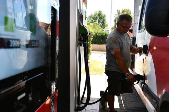Ξανάρχισαν οι αποστολές ρωσικού πετρελαίου στη Σλοβακία