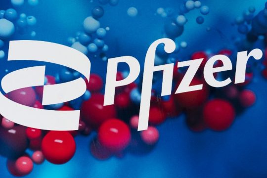 Εξαγορά μαμούθ από την Pfizer μετά τα υπερκέρδη της πανδημίας