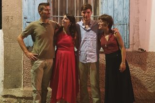 Θεατρικό σεργιάνι στις μνήμες και στους δρόμους του Αη Στράτη