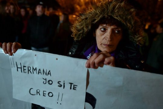 Η Ισπανία ενέκρινε τον νόμο για τον βιασμό: «Μόνο το ναι σημαίνει ναι»