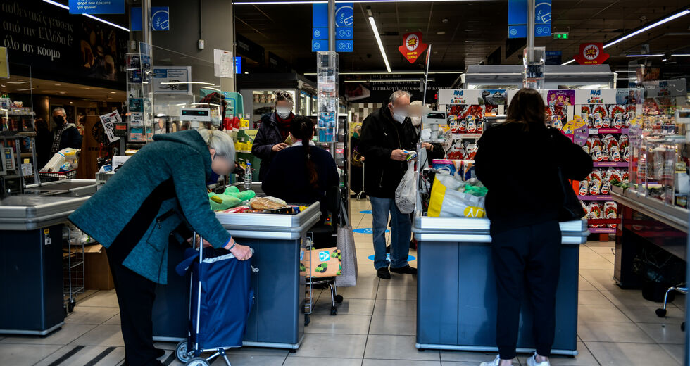 Στα ύψη τρόφιμα, ενοίκια και αέριο