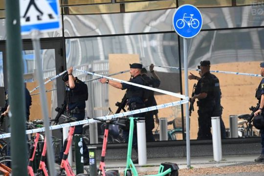 Πυροβολισμοί σε εμπορικό κέντρο στη Σουηδία