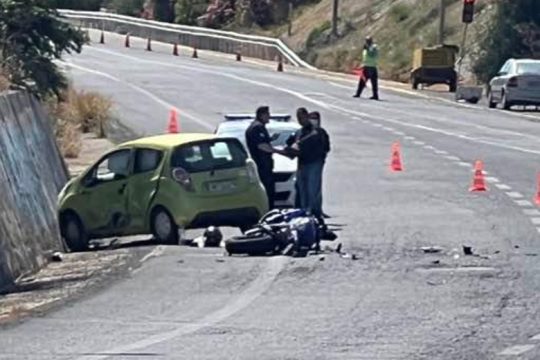 Θανατηφόρο τροχαίο αυτοκινήτου με λεωφορείο στην Εγνατία