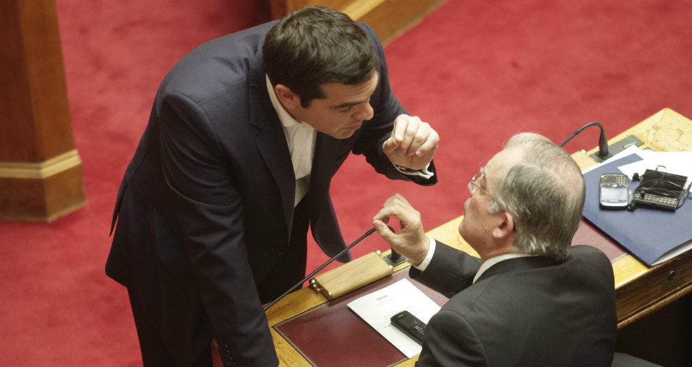 Πετάει το γάντι ο Τσίπρας – Ζητά να ανοίξει άμεσα η Βουλή