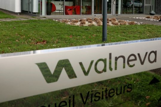 Ο ΠΟΥ συστήνει τη χρήση του εμβολίου Valneva κατά της Covid-19