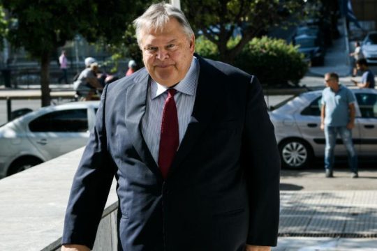Νέο «χτύπημα» από Βενιζέλο