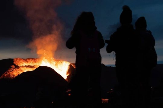 Έκρηξη ηφαιστείου κοντά στο Ρέικιαβικ της Ισλανδίας