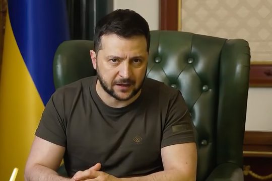 Μήνυμα Ζελένσκι στη Μόσχα για το ενδεχόμενο δημοψηφισμάτων