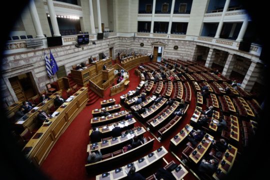 Προ ημερησίας την Παρασκευή για το σκάνδαλο των υποκλοπών