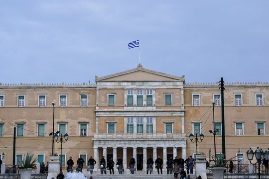 Υποκλοπές: Κάλεσμα για μαζική κινητοποίηση έξω από τη Βουλή στις 25 Αυγούστου