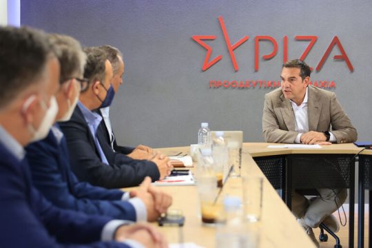 Συνάντηση Τσίπρα με εργαζομένους ΔΕΗ και ΔΕΔΔΗΕ