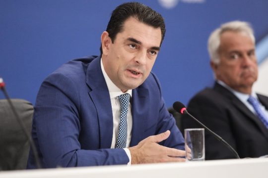 Ο κ. Σκρέκας ως «δάσκαλος που δίδασκε…»