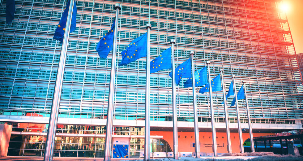Πετρέλαιο, τεχνολογία και διαμάντια στις νέες κυρώσεις