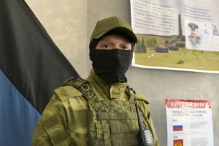Εωλα δημοψηφίσματα και φυγή επιστρατευμένων
