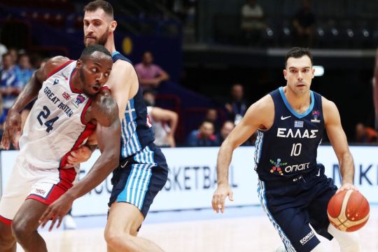 «Ζεστάθηκαν» και οι Σλούκας, Παπαγιάννης