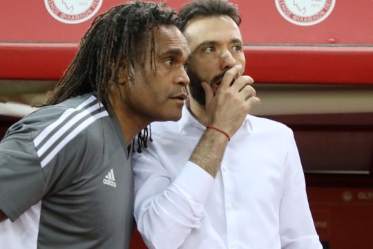 Επιμένει στο όνειρο ο Καρεμπέ