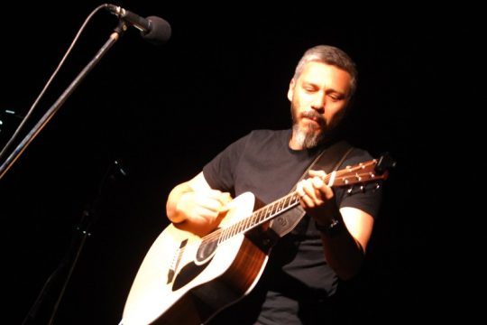 «Τρέχουμε ανάποδα στον σωστό δρόμο»
