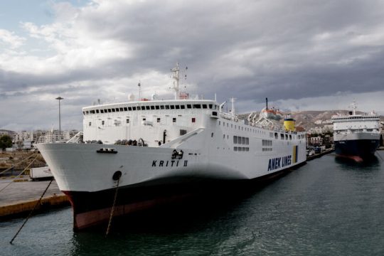 Το νέο τοπίο στην ακτοπλοΐα με τη συμφωνία Attica-ΑΝΕΚ
