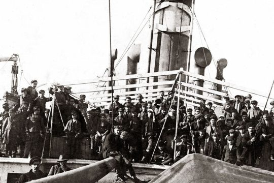 «1922. Η Ελλάδα υποδέχεται τους Αρμένιους πρόσφυγες»