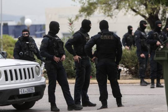 Πολυτεχνειούπολη: Δόκιμη αστυνομικός ανάμεσα στους συλληφθέντες