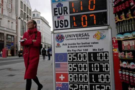 Παρέμβαση-απάντηση στην πολιτική της Λιζ Τρας προανήγγειλε η Τράπεζα της Αγγλίας