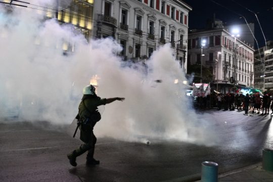 Η ΚΝΕ καταγγέλλει την «απρόκλητη επίθεση» κατά φοιτητών