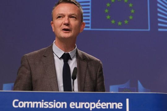 Κομισιόν: Προτεραιότητα εξοικονόμηση ενέργειας στα κτίρια της Ε.Ε.