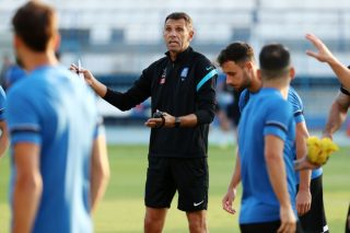 Αναχωρεί για Κύπρο