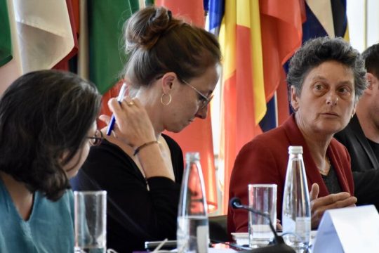 «Η Κομισιόν γνωρίζει για τις επαναπροωθήσεις»
