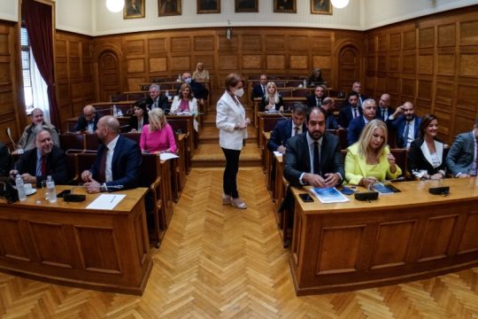 Υποκλοπές: Χωρίς δημοσιοποίηση των πρακτικών οι εργασίες της Εξεταστικής