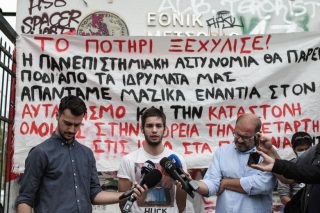 Οι βολικές ανενόχλητες μαφίες και οι βαριοπούλες της ΕΛ.ΑΣ. στου Ζωγράφου