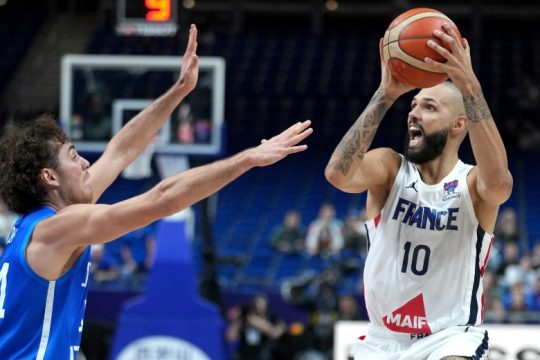 Στους «4» του Eurobasket η Γαλλία