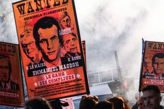 Πλημμύρισε με απεργούς η Γαλλία ενάντια σε ακρίβεια και Μακρόν