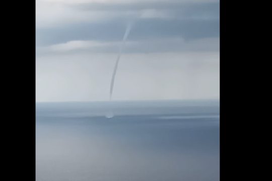 Υδροστρόβιλος ανοιχτά της Κύμης