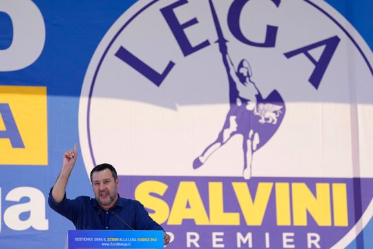 Ρωγμές στην ιταλική Ακροδεξιά για… τα μάτια του Ορμπαν