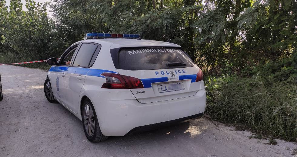 Άνδρας σκότωσε σύντροφο και παιδί και αυτοκτόνησε