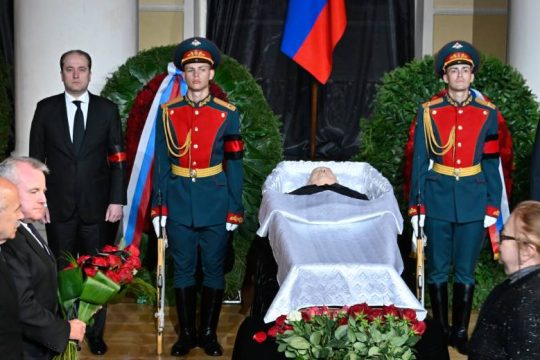 Πλήθος κόσμου στην κηδεία του Γκορμπατσόφ, αλλά όχι ο Πούτιν