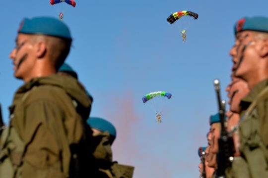 «Περίπατο» πήγε η εκεχειρία Κιργιστάν-Τατζικιστάν: Νεκροί και χιλιάδες εκτοπισμένοι