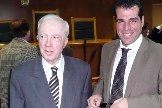 Μας κυβερνά ο Κώστας Πλεύρης;