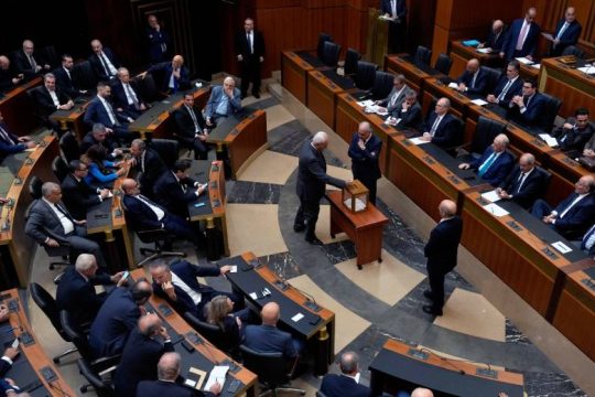 Το κοινοβούλιο του Λιβάνου απέτυχε να εκλέξει νέο πρόεδρο