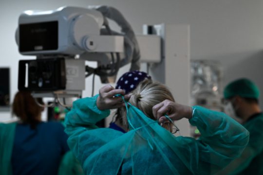 Νέα μελέτη – σοκ από Λύτρα: Πέθαναν σχεδόν όλοι οι διασωληνωμένοι εκτός ΜΕΘ