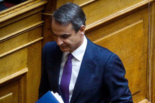 Χαμός στην Εξεταστική: Η Ν.Δ. «κρύβει» Μητσοτάκη και Δημητριάδη – Αποχώρησαν ΣΥΡΙΖΑ, ΠΑΣΟΚ και ΜέΡΑ25