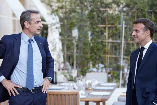 Μήνυμα στήριξης στην Ελλάδα από Μακρόν
