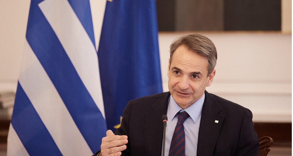 «Μην του μιλάτε του παιδιού»!