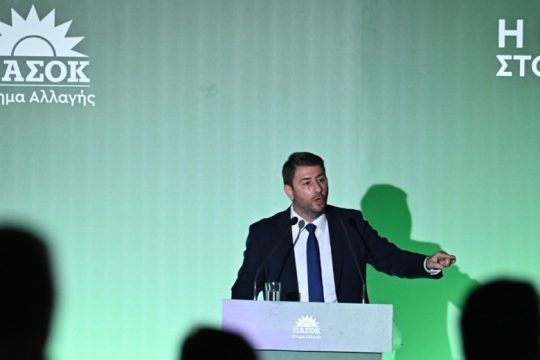 Ο Ανδρουλάκης ζητά όλο τον φάκελό της παρακολούθησής του από την ΑΔΑΕ
