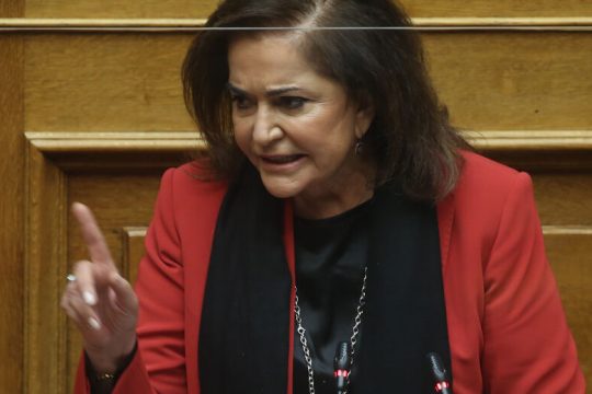 Σύγκρουση με φόντο το «απόρρητο»