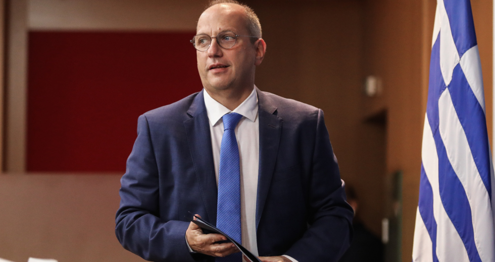 Τώρα προαναγγέλλουν και νέα παρέμβαση στο νόμο για τις απεργίες