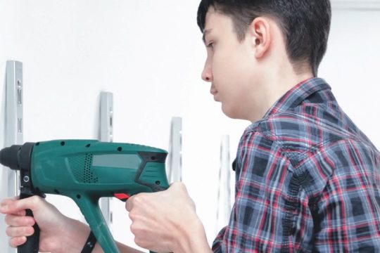 Ανήλικοι μαθητές θυσία στον «βωμό» της ανάπτυξης