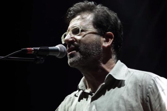 Με τον Θανάση Παπακωνσταντίνου στον αγώνα για δημόσια πρόσβαση στις θεραπείες πόνου
